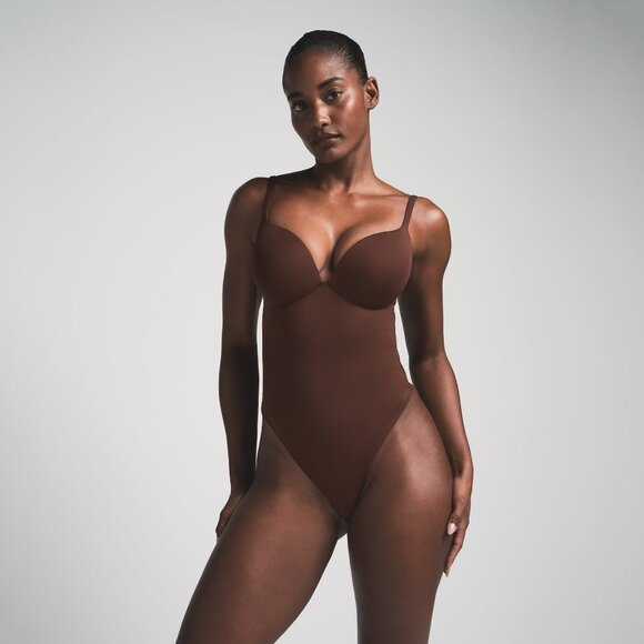 Skims Ultimate Body Push Up Thong Bodysuit in Cocoa, Size Small - Picture 1 of 8